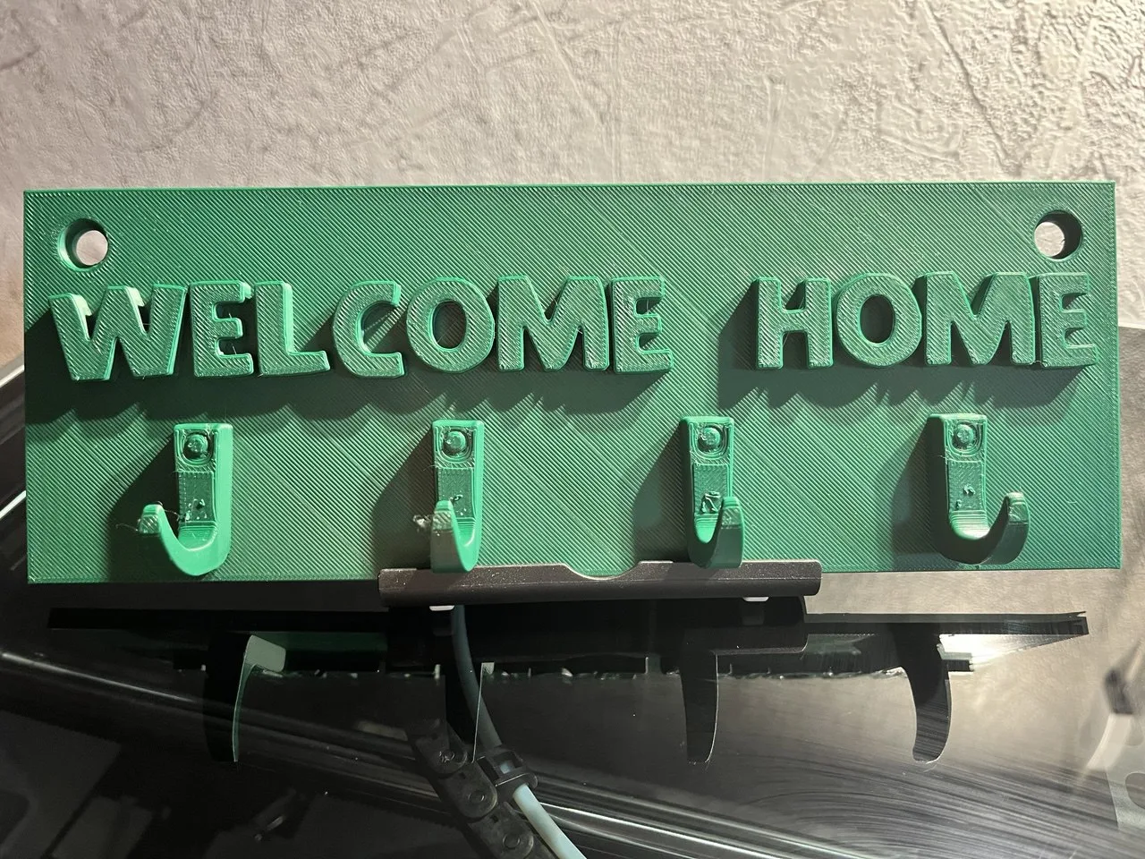 Ключница настенная WELCOME HOME на 4 крючка | STL-модель для 3D-печати — фото 2